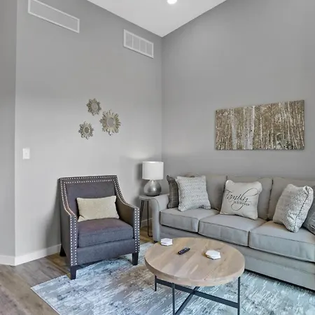 South Slope Townhome With Private Elevator Unit 102